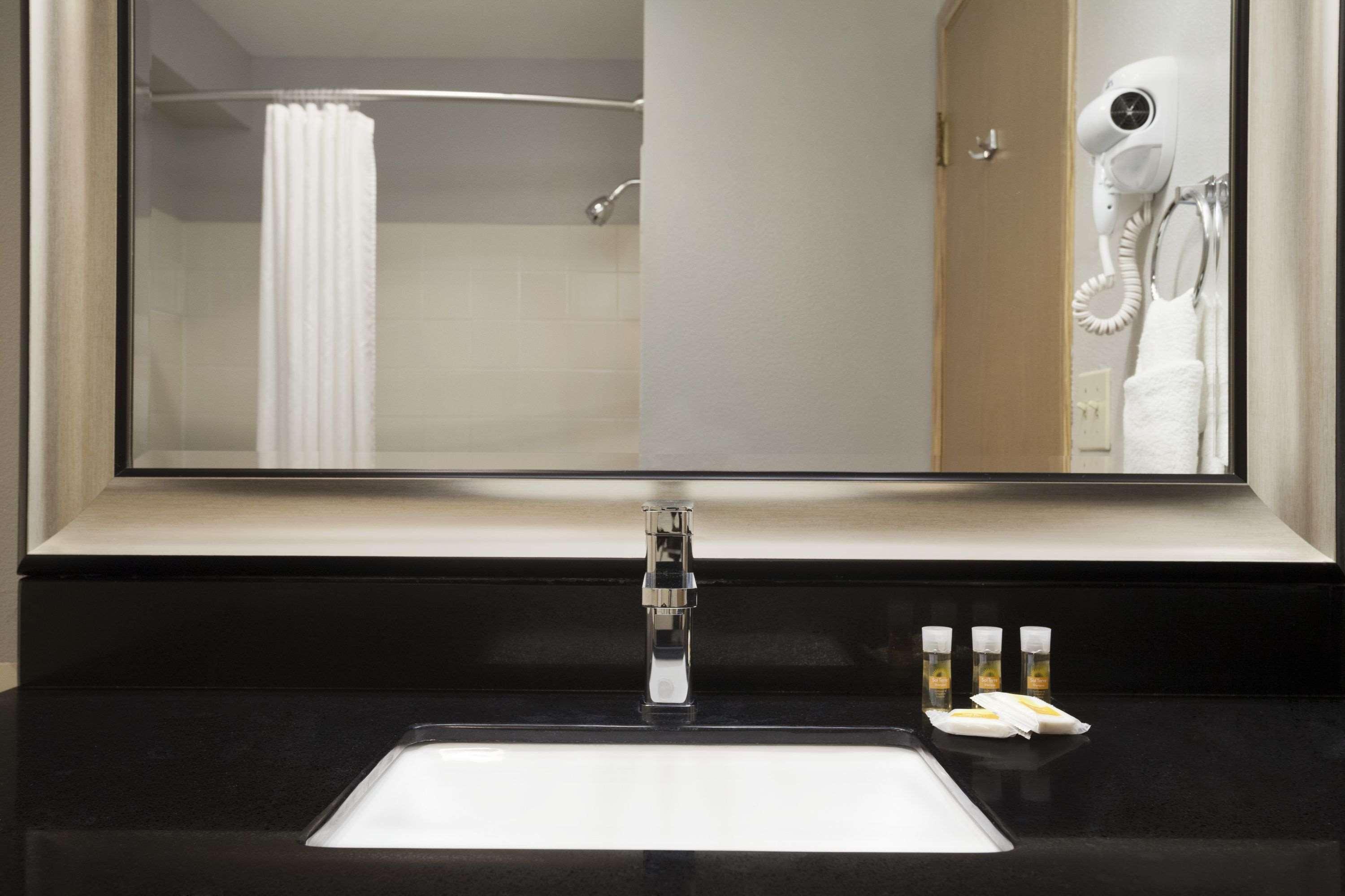 Days Inn By Wyndham Lacey Olympia Area Ngoại thất bức ảnh